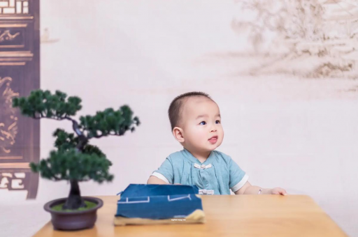 和县宝宝拉屎就哭